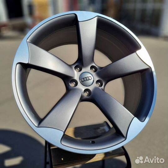 Литые диски Audi RS R19 5 112