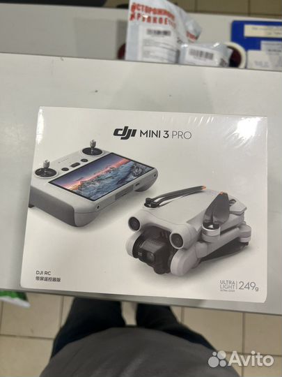 Квадрокоптер DJI Mini 3 Pro с пультом экраном
