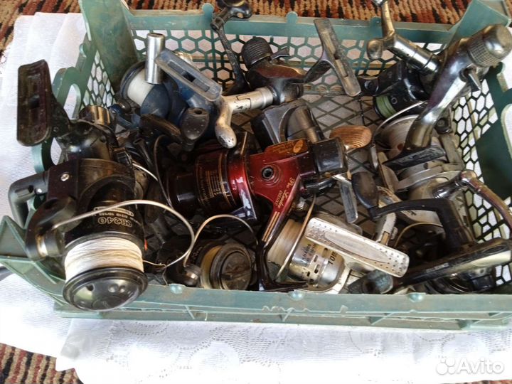 Продажа б/у рыб. Снастей