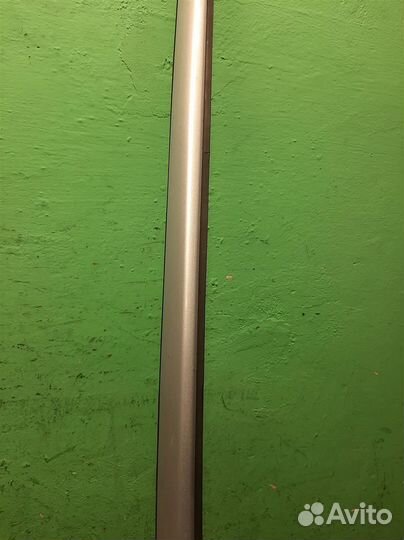 Молдинг лобового стекла правый Peugeot 3008 2010