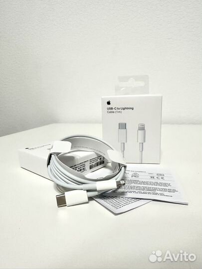 Оригинальный провод на iPhone кабель USB-C light
