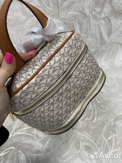 Рюкзак Michael kors кожаный