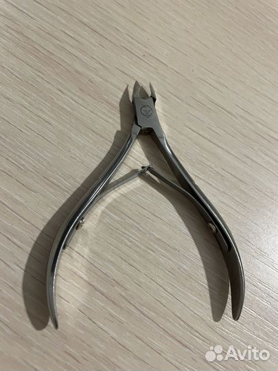 Щипцы для маникюра, ножницы для маникюра