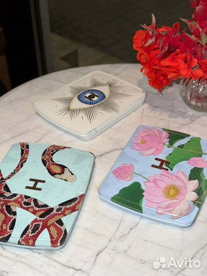 Hourglass палетка змея