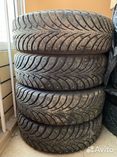 Sava Eskimo Stud 175/65 R14 82T