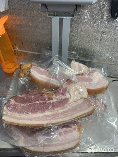 Грудинка свиная холодного копчения