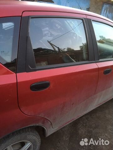 Задняя правая дверь. Chevrolet Aveo T200