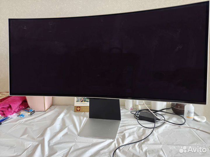 Монитор Samsung Odyssey Oled G8