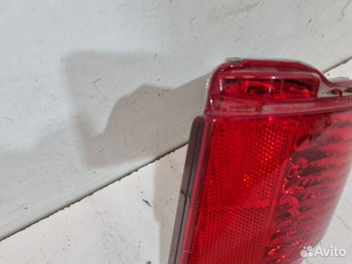 Фонарь противотуманный задний правый Toyota Land