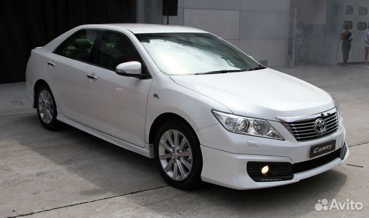 Стекло фары Toyota Camry XV50 2012