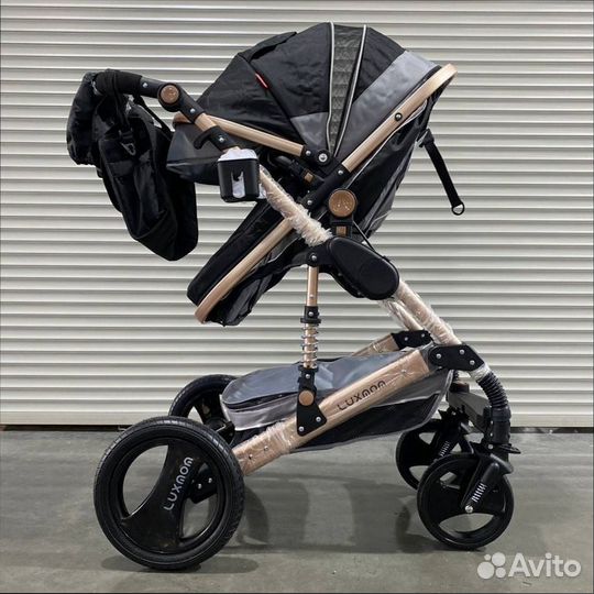 Прогулочная коляска Luxmom