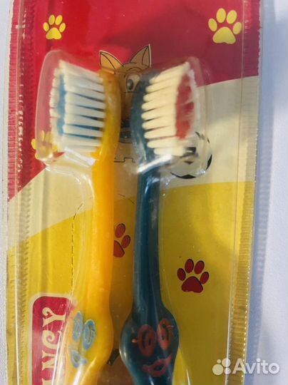 Зубная щетка