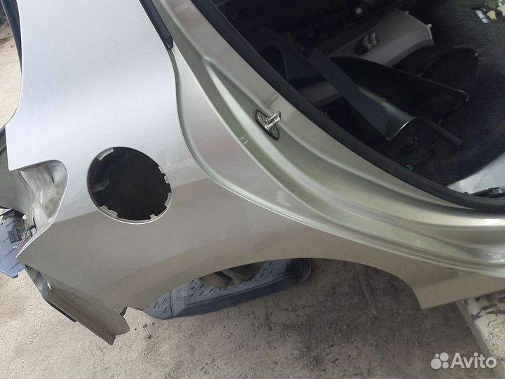 Крыло заднее правое Peugeot 308