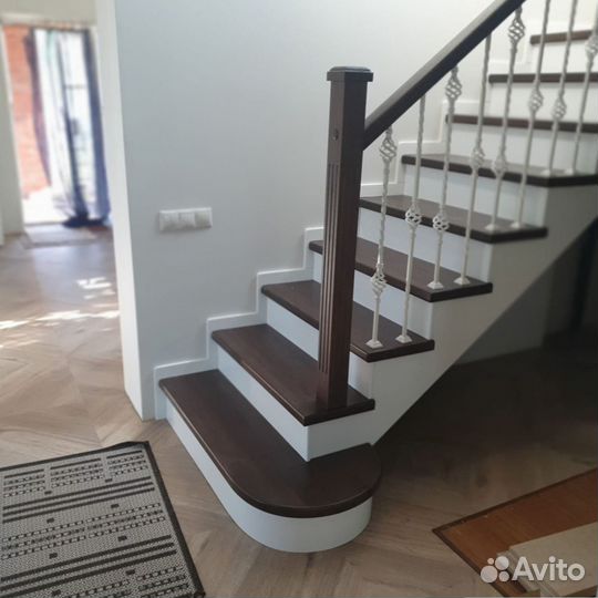 Обшивка лестницы