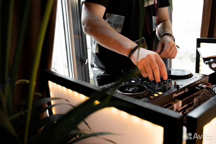 Диджей на мероприятие