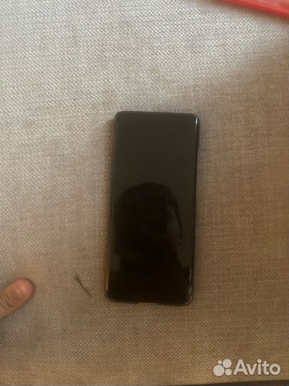 Samsung Galaxy S20, 12/128 ГБ