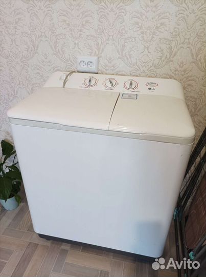 Стиральная машина с вертикальной загрузкой