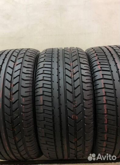 Pirelli P Zero Asimmetrico 235/40 R17 90Y