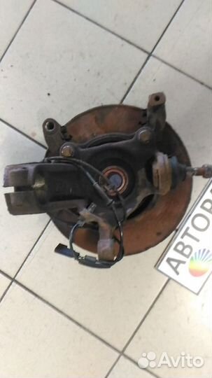 Кулак поворотный левый Форд Транзит Transit