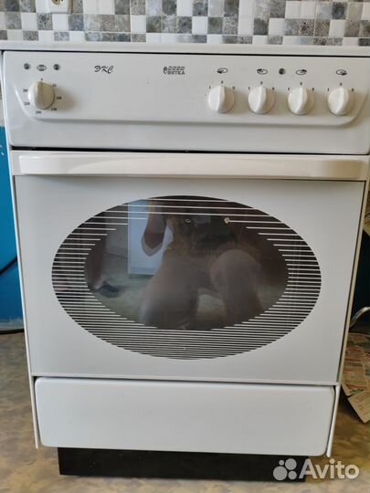 Продаю плиту электрическую Нововятка Экс