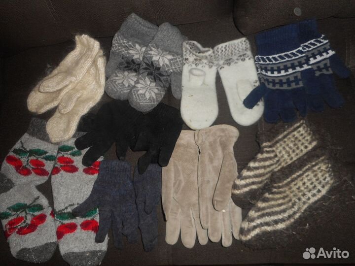 Шапки,перчатки,шарфы,носки отдам