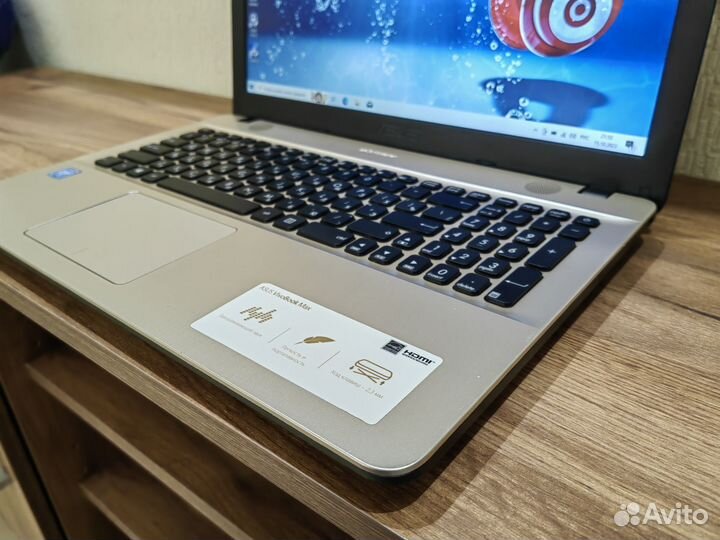 Asus 2 ядра / 4 гб / SSD 256 гб