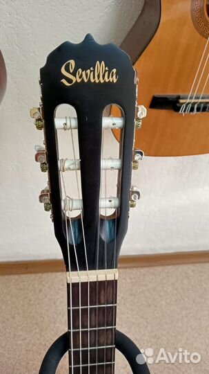 Классическая шестиструнная гитара 3/4