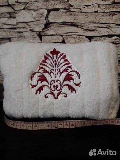 Парфюм и косметички разные