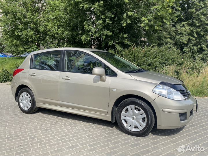 Nissan Tiida 1.6 AT, 2012, 61 600 км