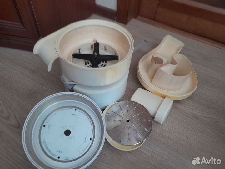 Соковыжималка свпп-301 