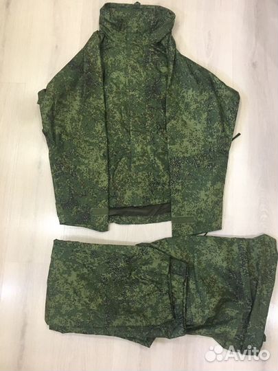 Костюм горный ветрозащитный