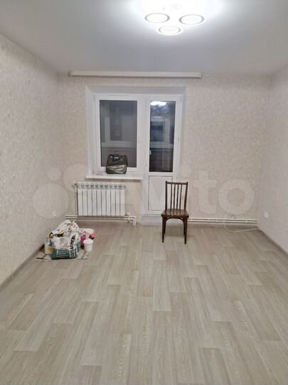 2-к. квартира, 60 м², 1/9 эт.