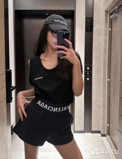Шорты balenciaga женские
