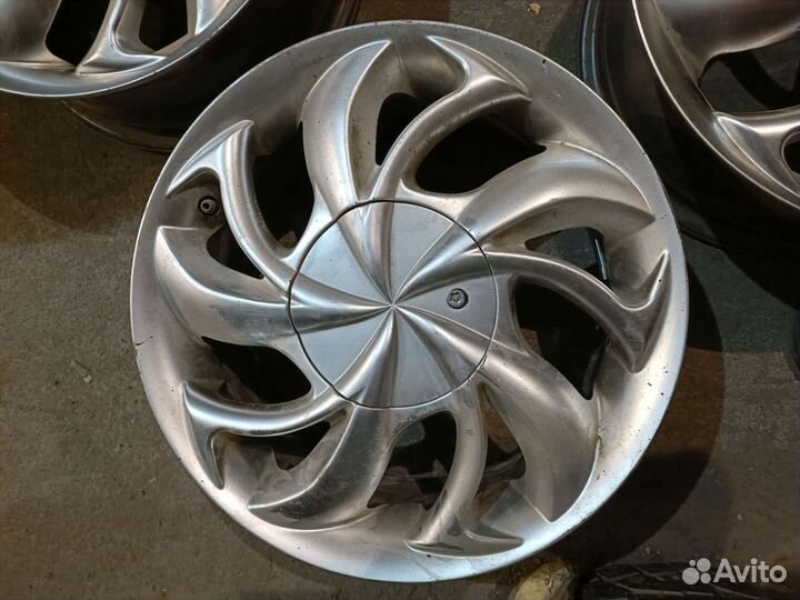 Stitch r15 (5-114,3) ет 35 dia73