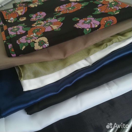 Отрез подкладки. Саржа