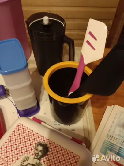 Изделия Tupperware