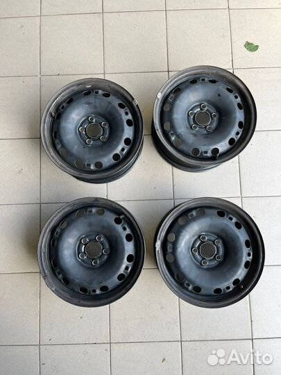 Комплект оригинальных дисков Skoda R15