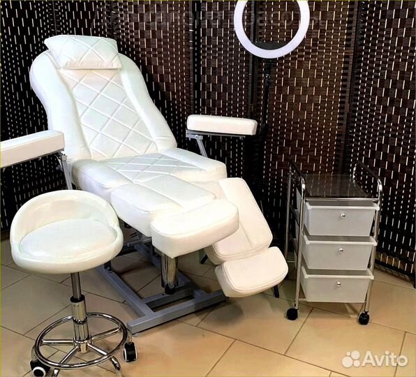 Педикюрное кресло на гидравлике