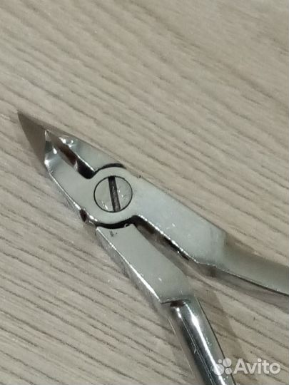 Кусачки для кутикулы 