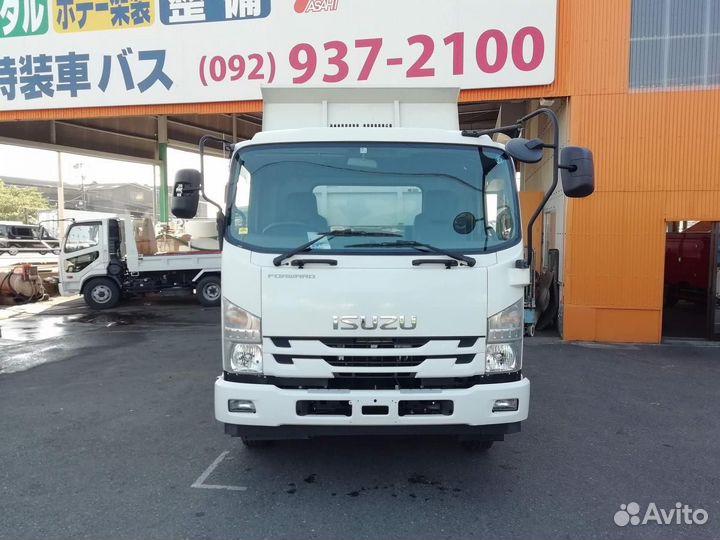 Isuzu Forward (F-Series), 2009