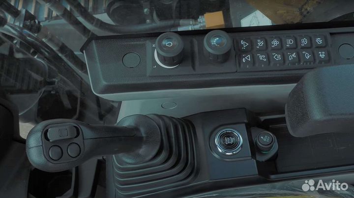 Гусеничный экскаватор SANY SY225CNLC, 2024