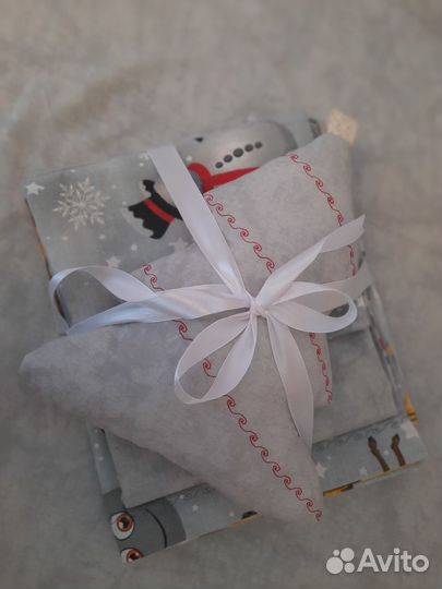 Постель новогодняя в детскую кроватку новая