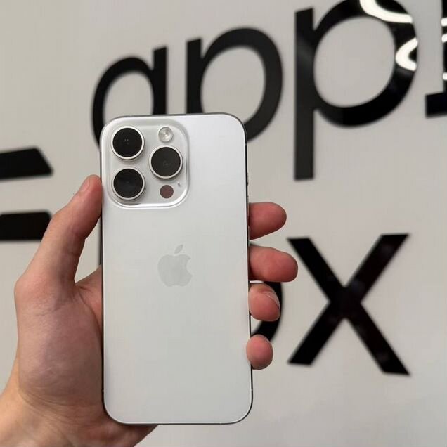 iPhone 15 Pro, 128 ГБ, SIM + eSIM