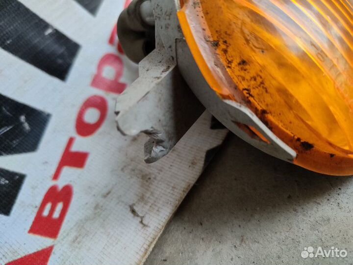 Повторитель поворота в накладку передний левый