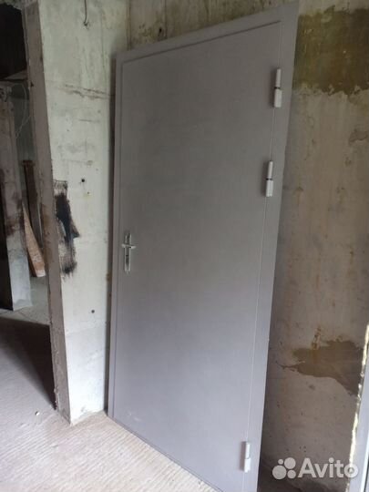 Дверь входная металлическая с терморазрывом