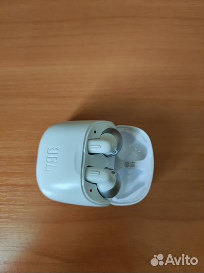 Беспроводные наушники jbl tune 220 tws