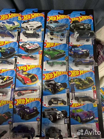 Hot wheels машинки