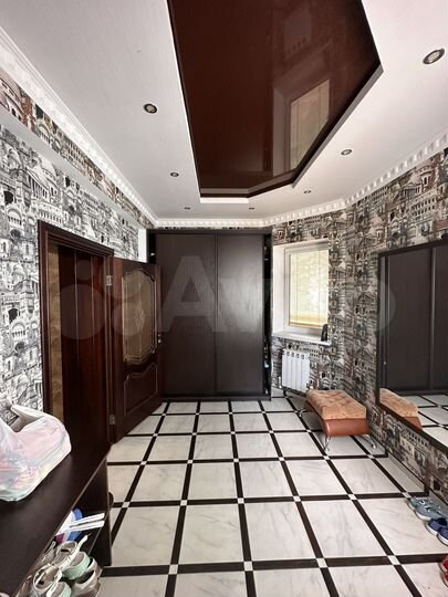 Дом 372 м² на участке 7 сот.