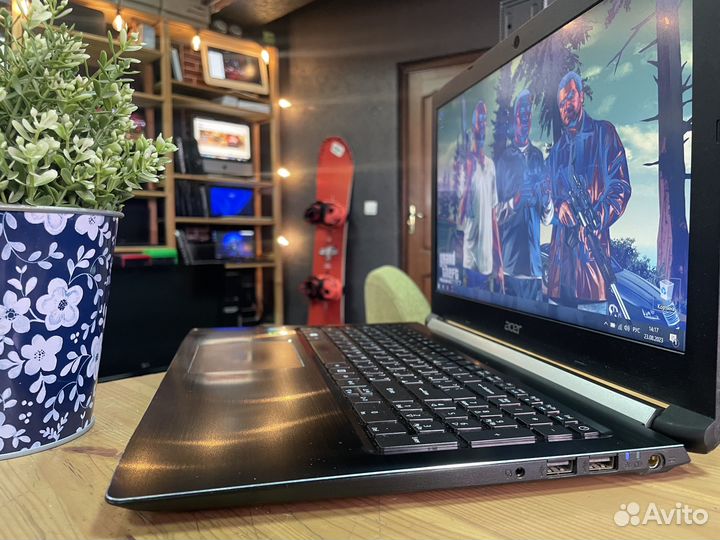 Ноутбук Acer / Core i7 / GeForce / 8gb / SSD