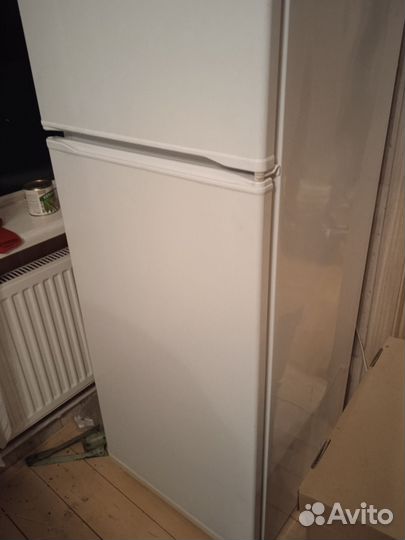 Холодильник бу атлант